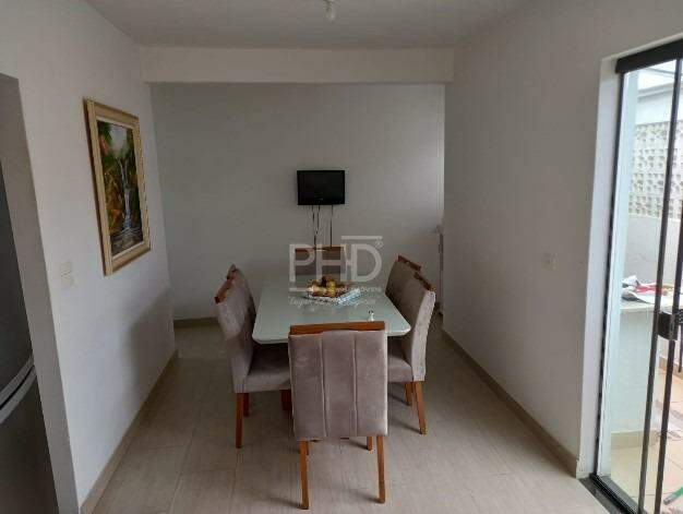 Sobrado, 3 quartos, 240 m² - Foto 1