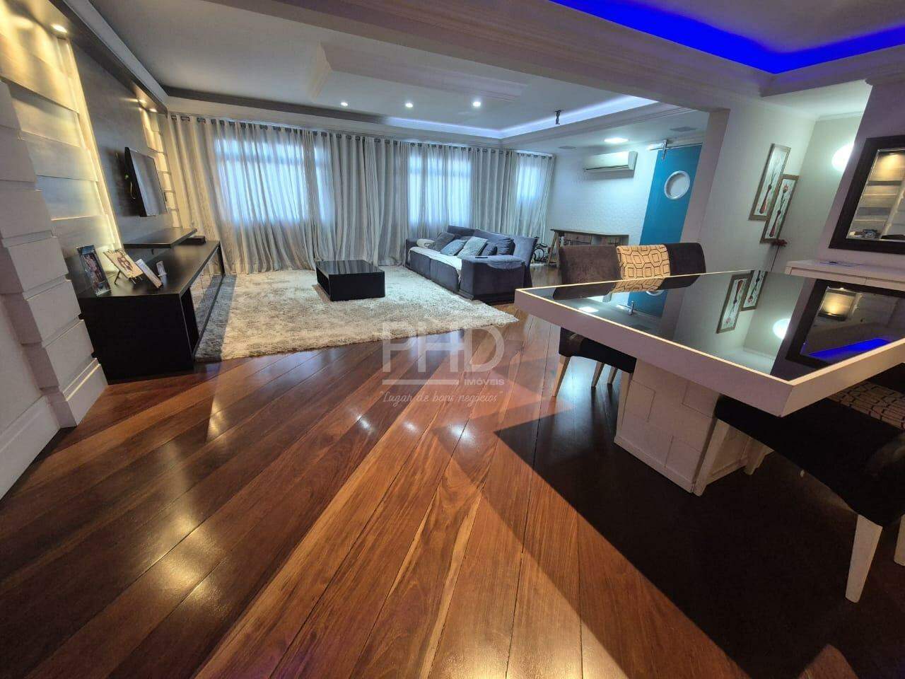 Apartamento, 3 quartos, 147 m² - Foto 1
