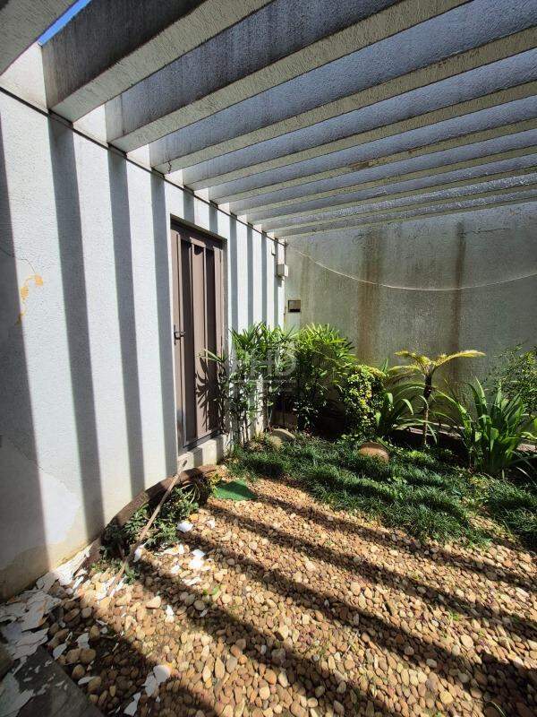 Casa, 3 quartos, 270 m² - Foto 4