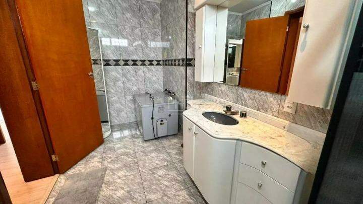 Casa, 3 quartos, 270 m² - Foto 30