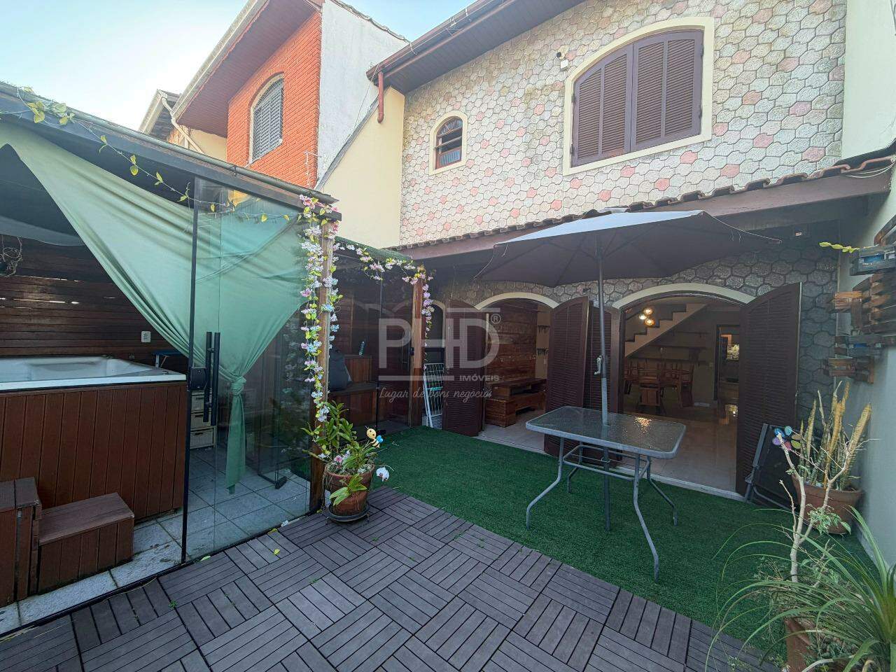 Sobrado, 3 quartos, 170 m² - Foto 1
