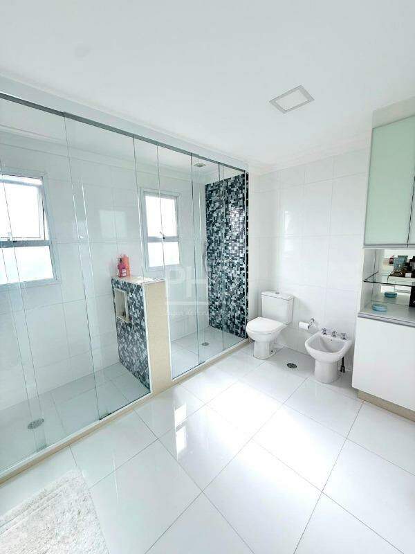 Apartamento, 3 quartos, 242 m² - Foto 33