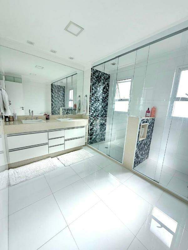 Apartamento, 3 quartos, 242 m² - Foto 32