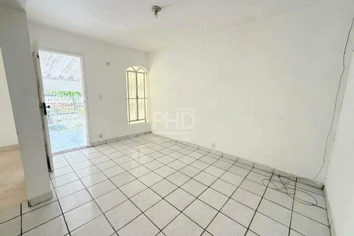 Casa, 2 quartos, 180 m² - Foto 2