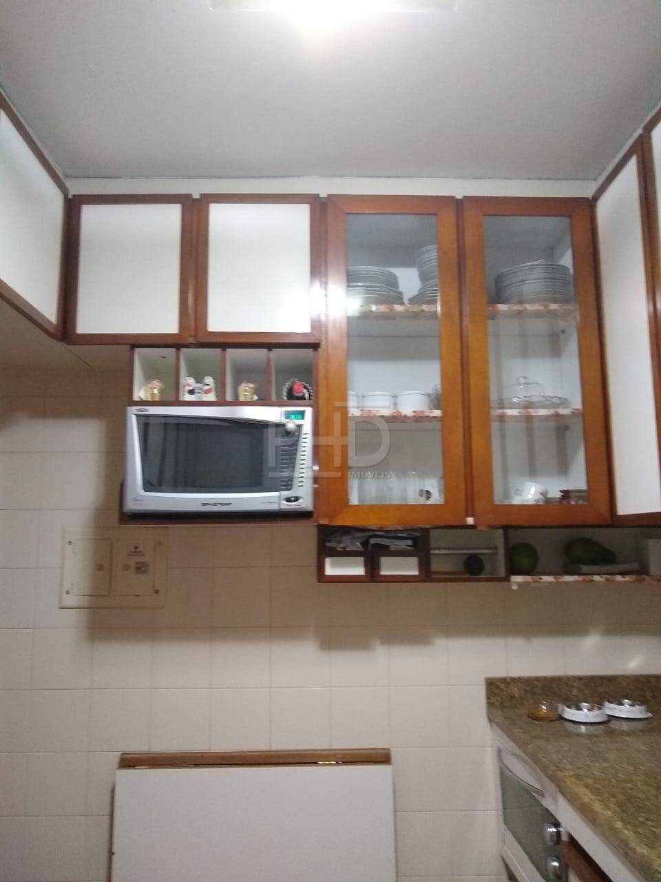 Apartamento à venda com 3 quartos, 86m² - Foto 2