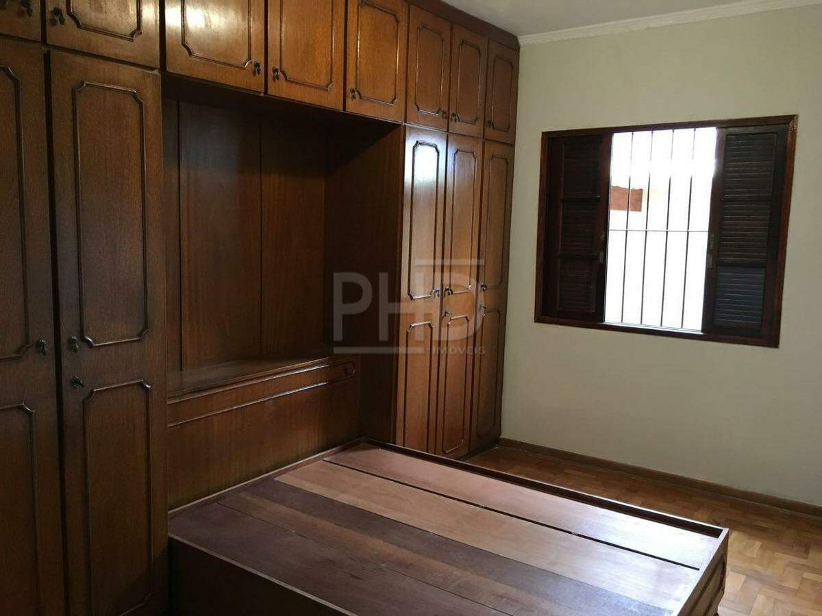 Casa à venda com 3 quartos, 250m² - Foto 8