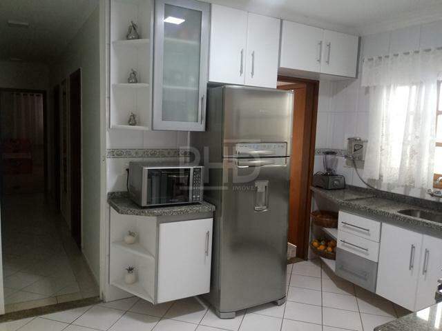 Sobrado à venda com 3 quartos, 182m² - Foto 9