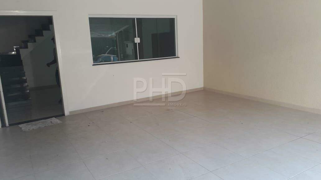 Sobrado à venda com 3 quartos, 270m² - Foto 2