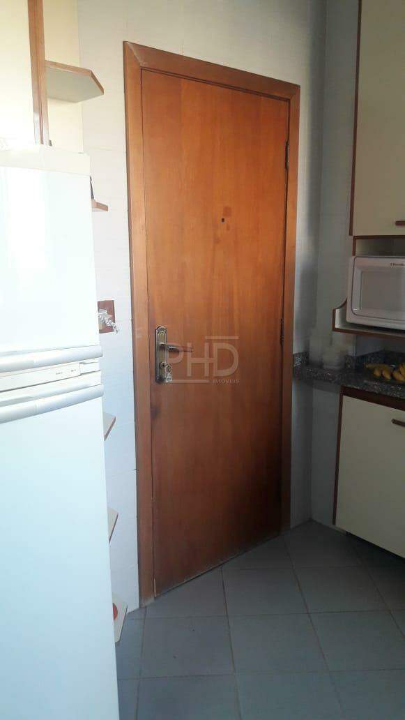 Apartamento à venda com 4 quartos, 153m² - Foto 17