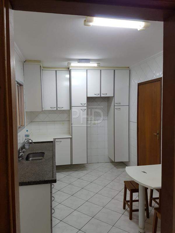 Apartamento à venda com 3 quartos, 111m² - Foto 6