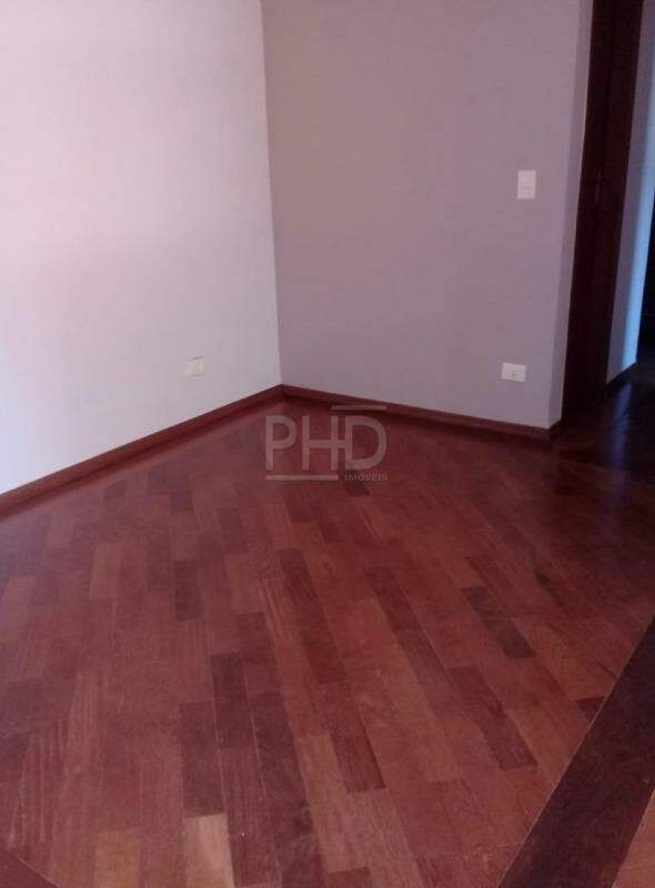 Apartamento à venda com 3 quartos, 111m² - Foto 3