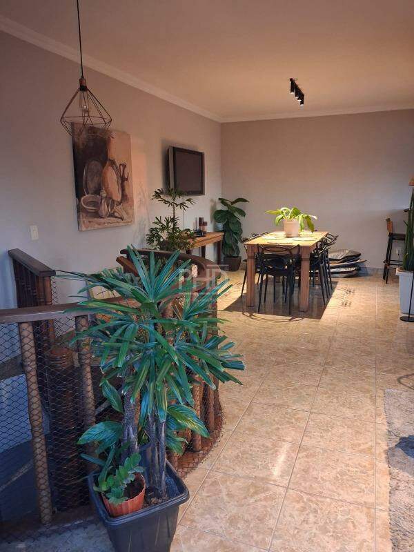 Cobertura à venda com 3 quartos, 200m² - Foto 12