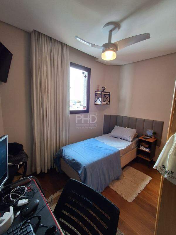 Cobertura à venda com 3 quartos, 200m² - Foto 14
