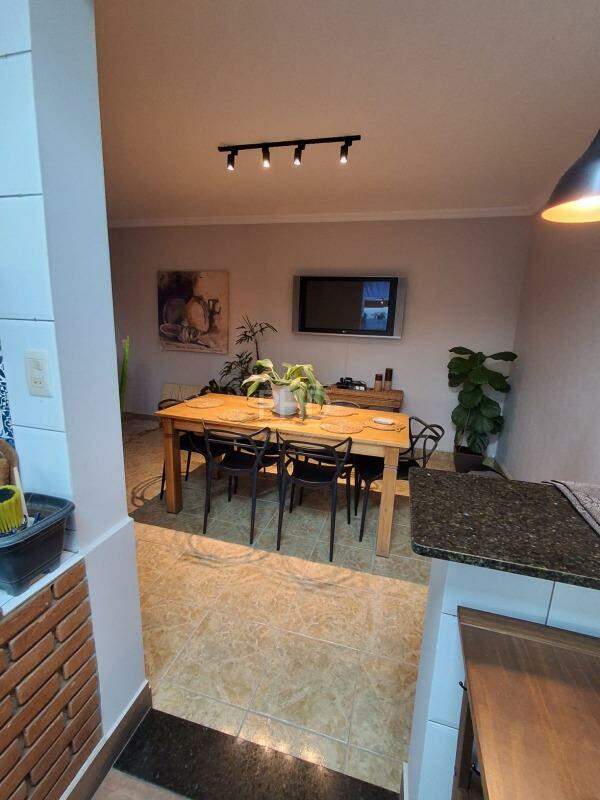 Cobertura à venda com 3 quartos, 200m² - Foto 9