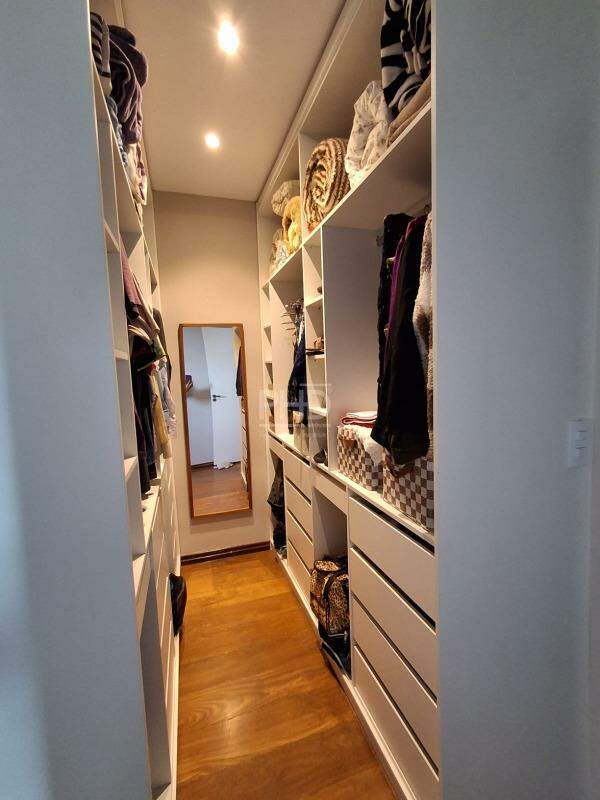 Cobertura à venda com 3 quartos, 200m² - Foto 22