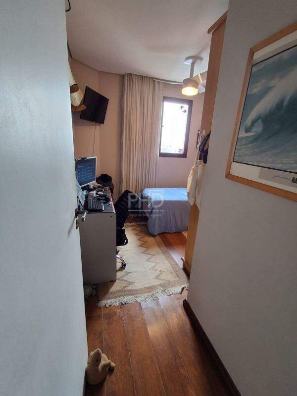 Cobertura à venda com 3 quartos, 200m² - Foto 18