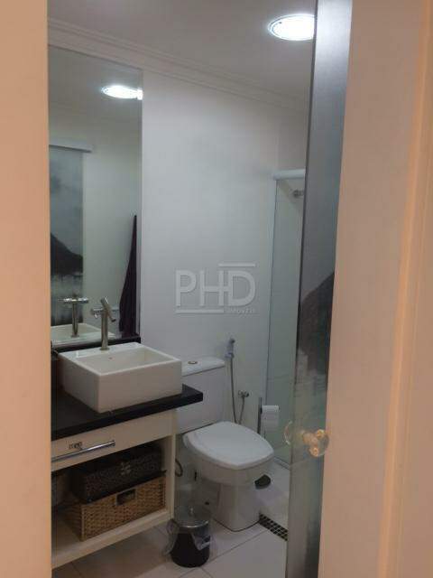 Apartamento à venda com 3 quartos, 130m² - Foto 10