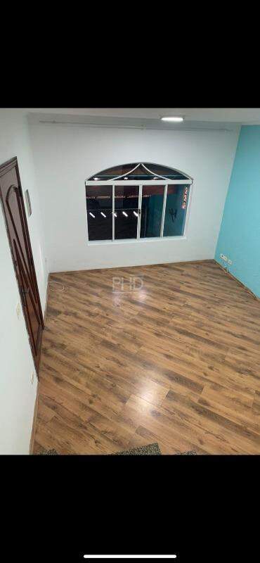 Sobrado à venda com 2 quartos, 140m² - Foto 2