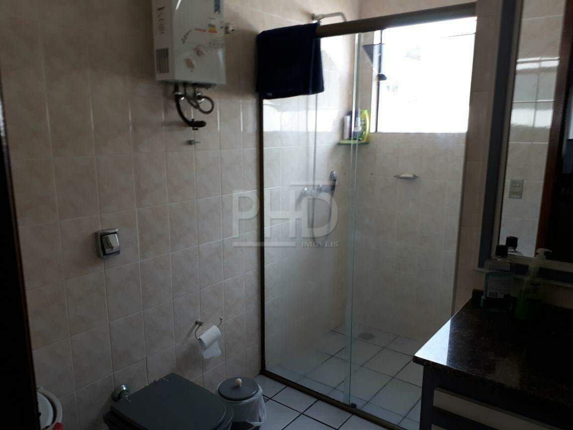 Casa à venda com 2 quartos, 400m² - Foto 16