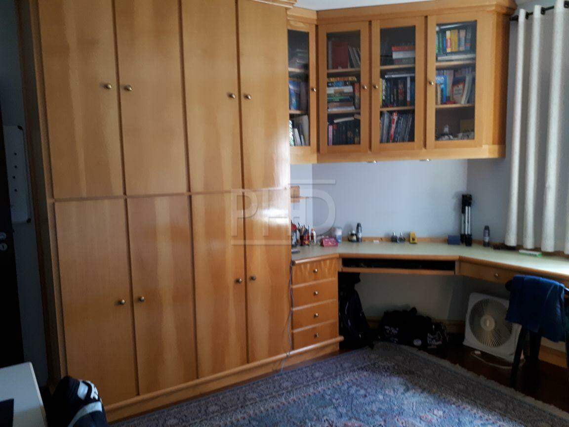 Casa à venda com 2 quartos, 400m² - Foto 10