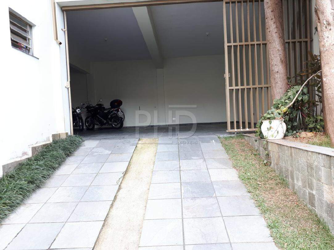 Casa à venda com 2 quartos, 400m² - Foto 23