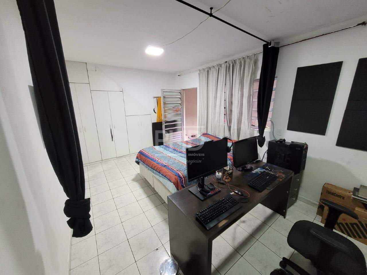 Casa à venda com 4 quartos, 236m² - Foto 14