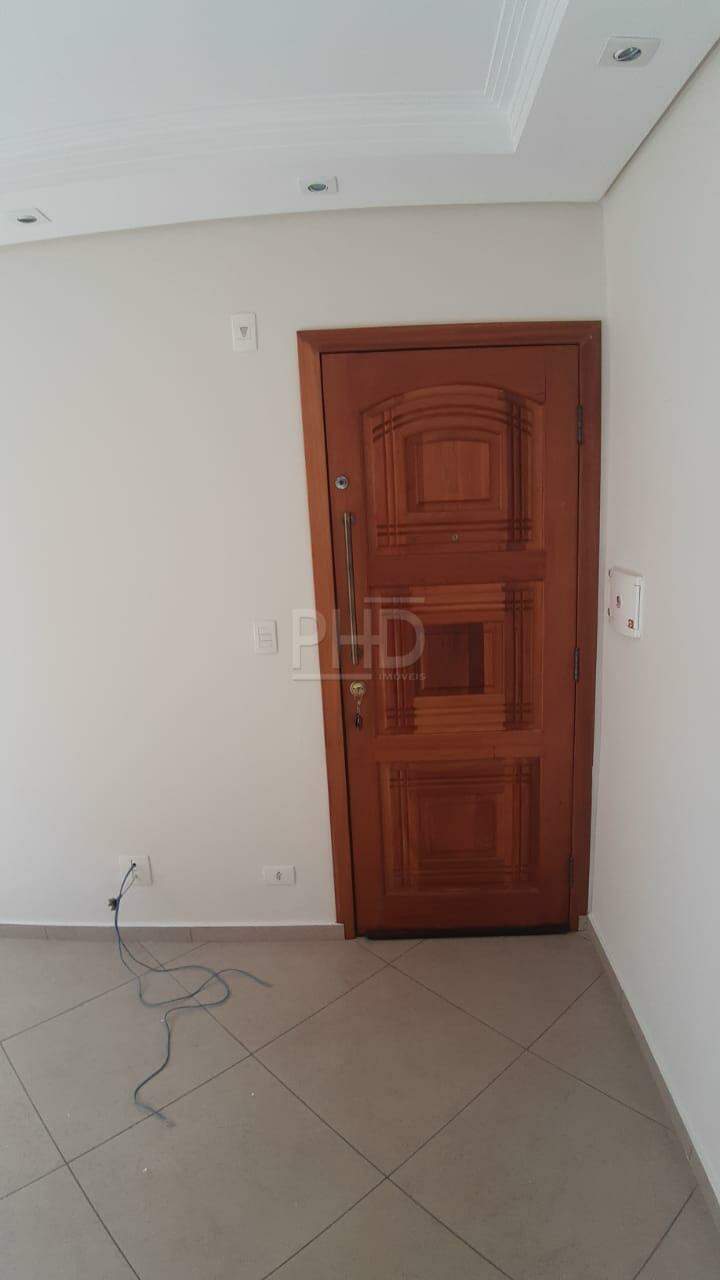 Apartamento à venda com 2 quartos, 67m² - Foto 2