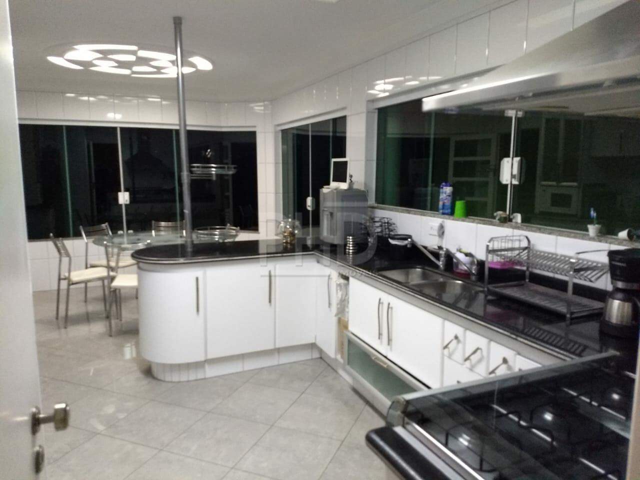 Sobrado à venda com 6 quartos, 421m² - Foto 11