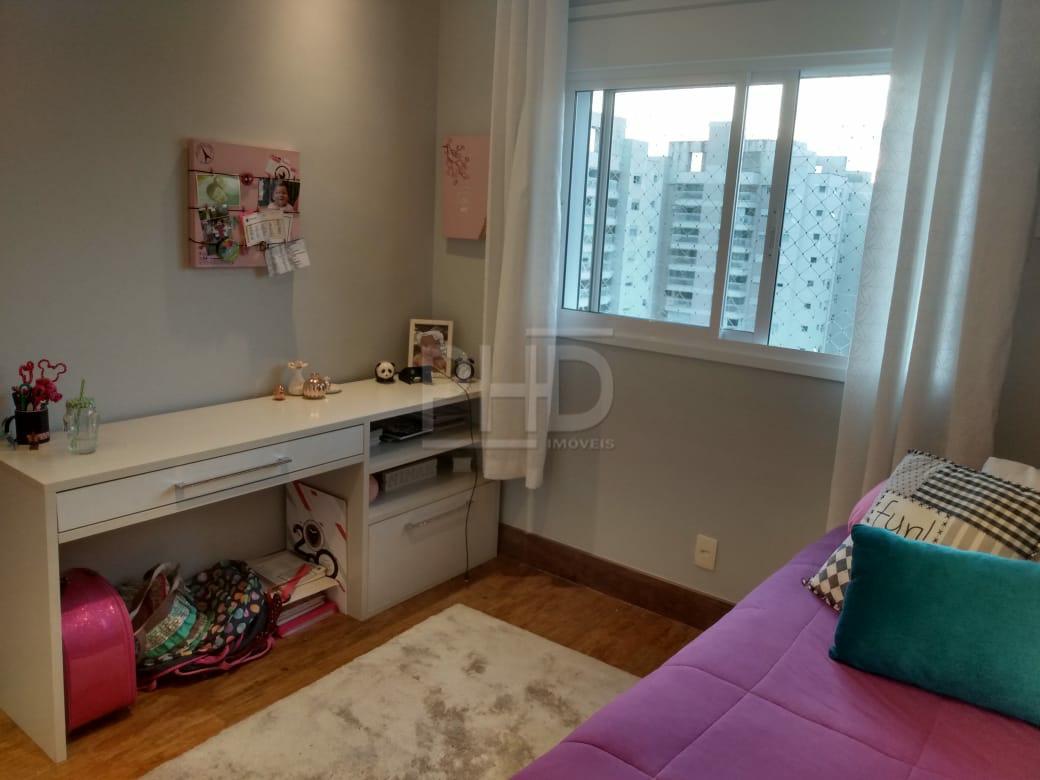 Apartamento à venda com 3 quartos, 244m² - Foto 1