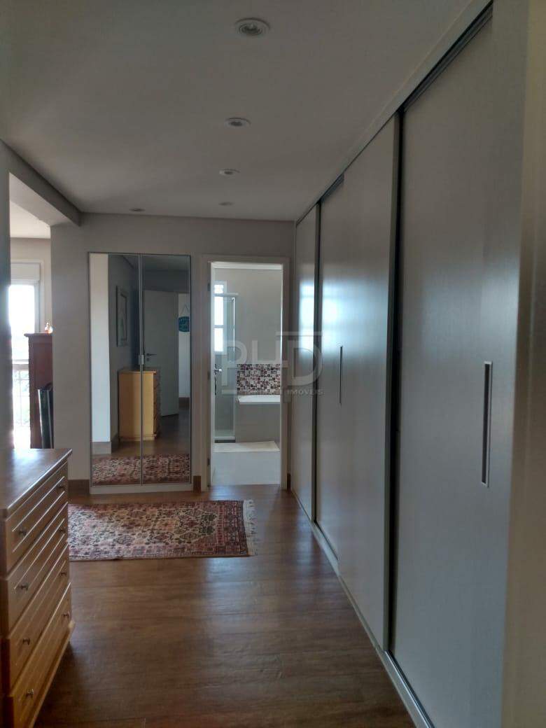 Apartamento à venda com 3 quartos, 244m² - Foto 19