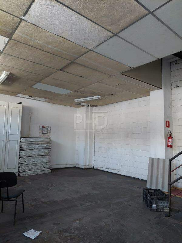 Depósito-Galpão-Armazém para alugar, 930m² - Foto 3