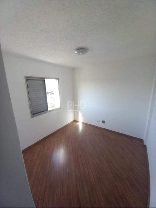 Apartamento à venda com 2 quartos, 70m² - Foto 9