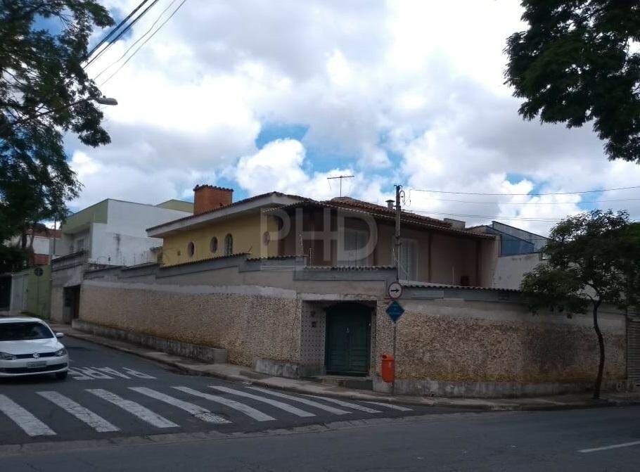 Sobrado para alugar com 4 quartos, 400m² - Foto 1