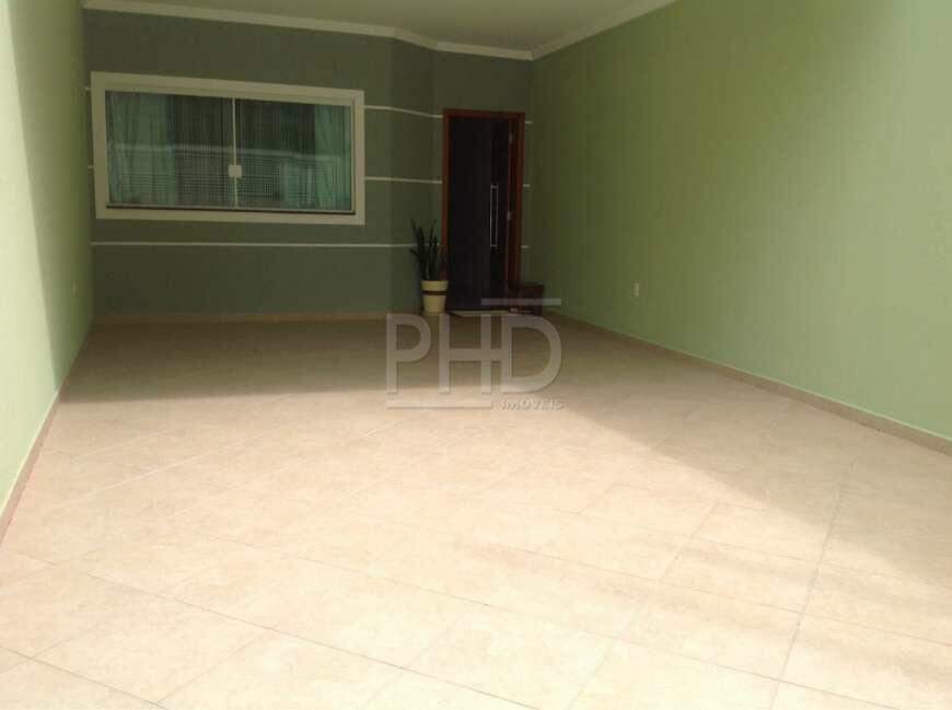 Sobrado à venda com 3 quartos, 221m² - Foto 2