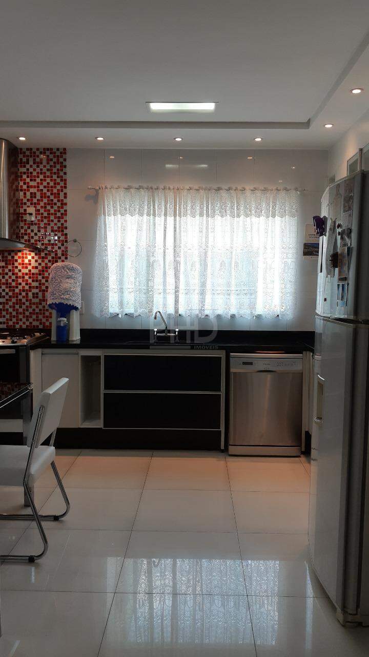 Sobrado à venda com 3 quartos, 221m² - Foto 13