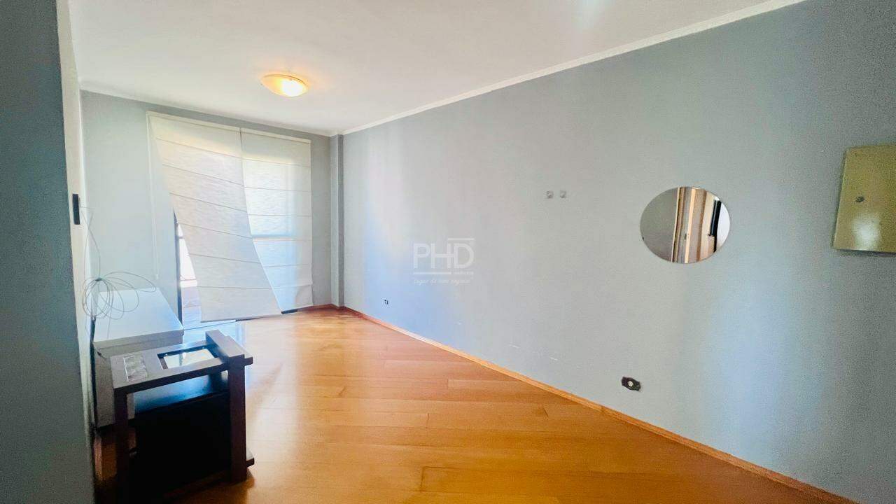 Apartamento para alugar com 3 quartos, 75m² - Foto 2