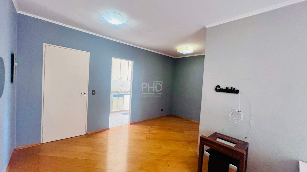 Apartamento para alugar com 3 quartos, 75m² - Foto 4