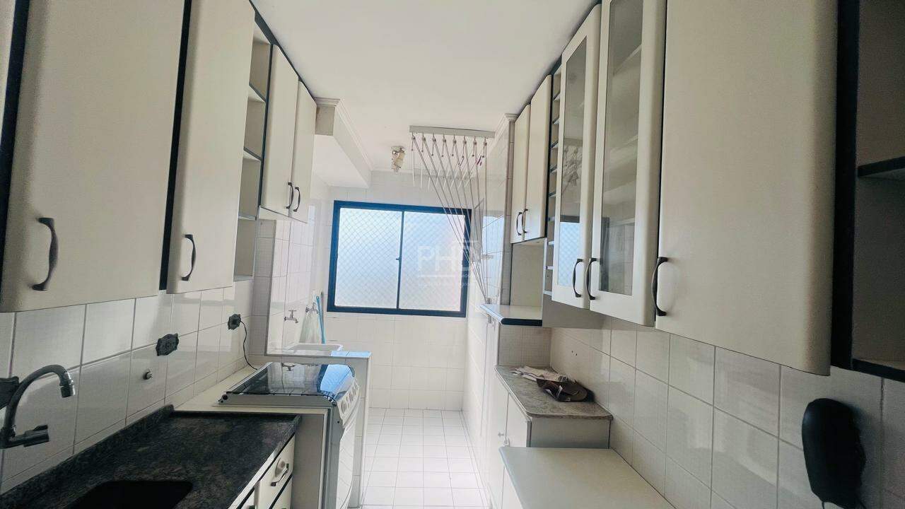 Apartamento para alugar com 3 quartos, 75m² - Foto 10