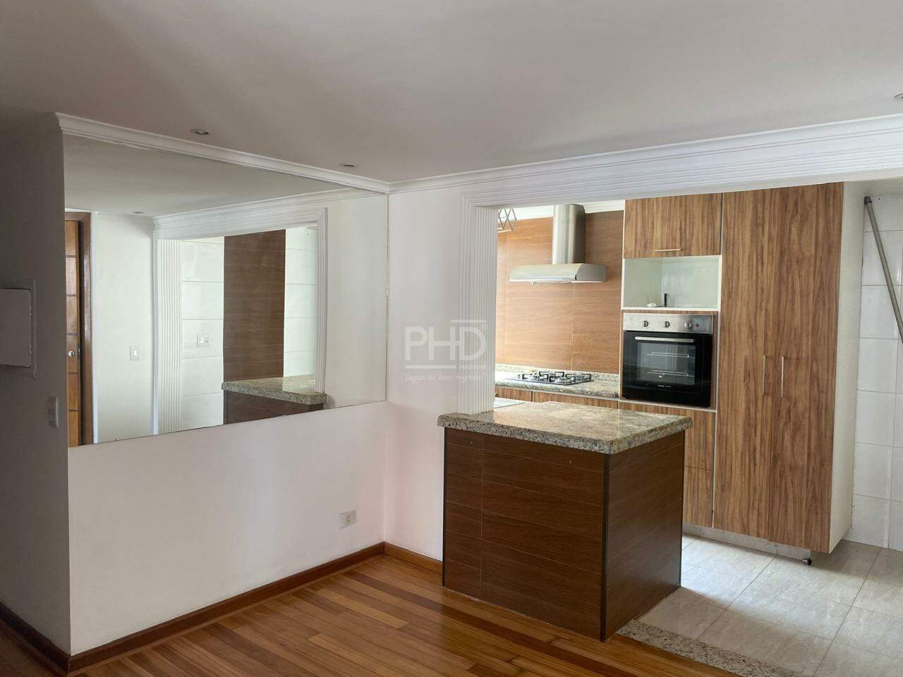 Apartamento à venda com 3 quartos, 55m² - Foto 2