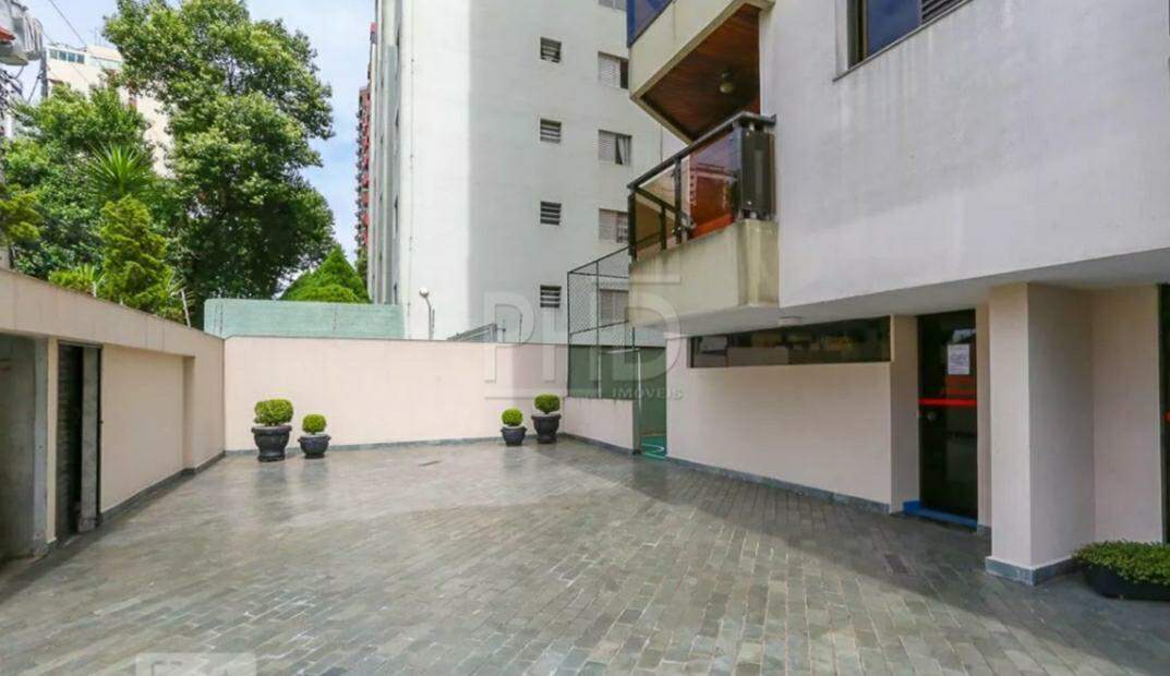 Apartamento à venda com 3 quartos, 132m² - Foto 22