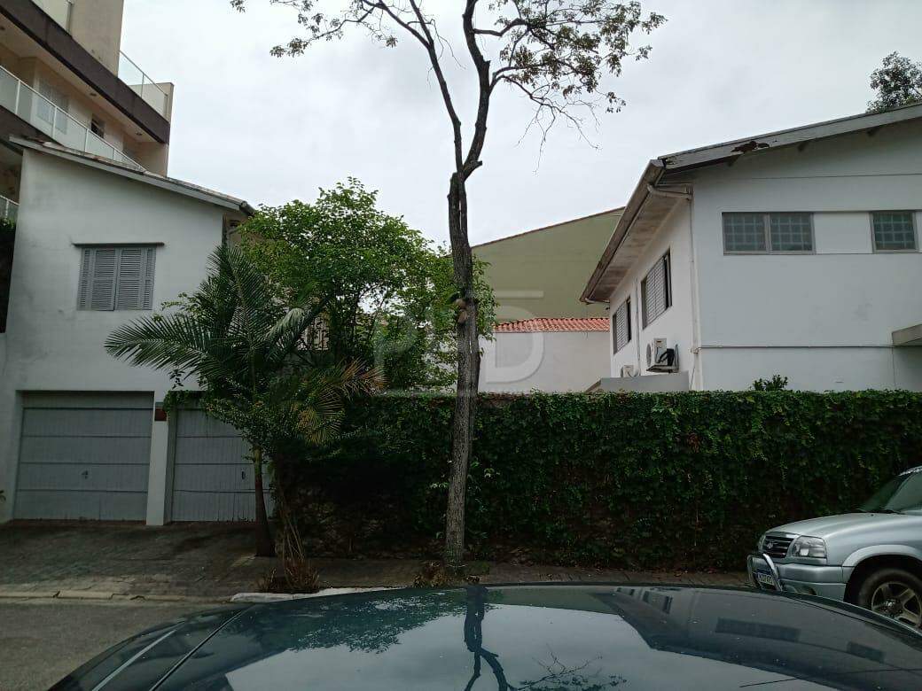 Sobrado para alugar com 4 quartos, 386m² - Foto 4