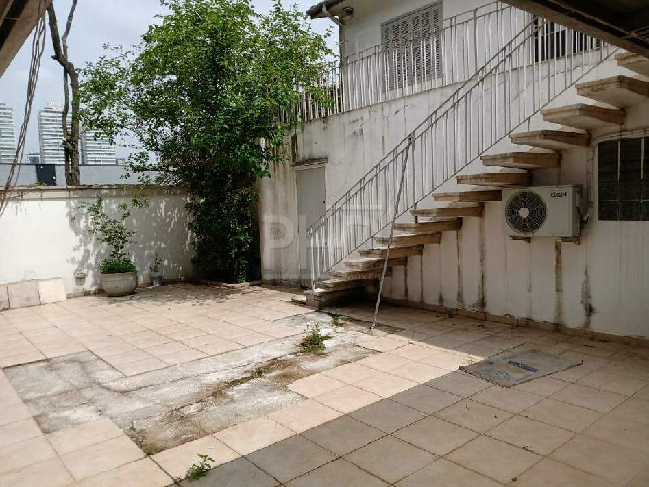 Sobrado para alugar com 4 quartos, 386m² - Foto 11