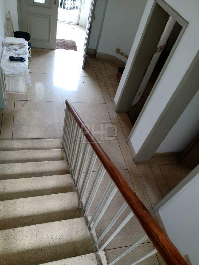 Sobrado para alugar com 4 quartos, 386m² - Foto 14