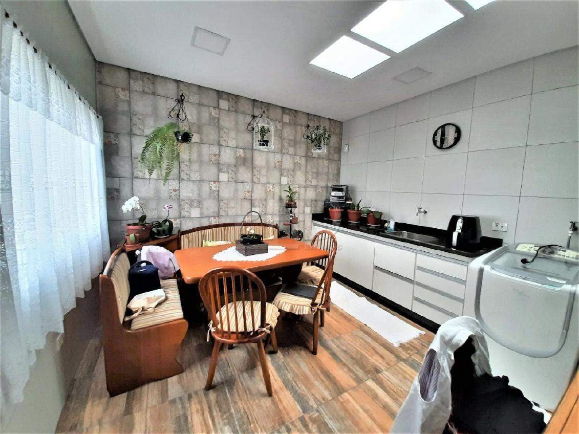 Casa à venda com 2 quartos, 190m² - Foto 19