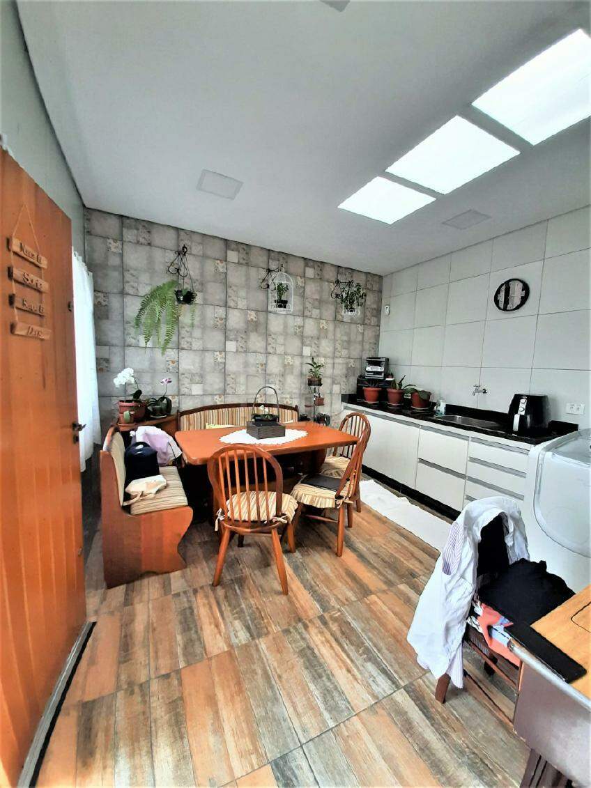 Casa à venda com 2 quartos, 190m² - Foto 21