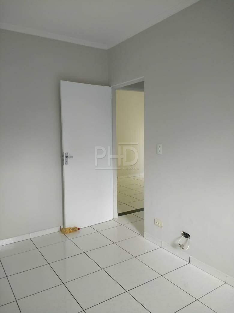 Apartamento à venda com 2 quartos, 67m² - Foto 3