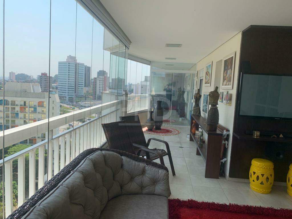 Apartamento à venda com 3 quartos, 204m² - Foto 5