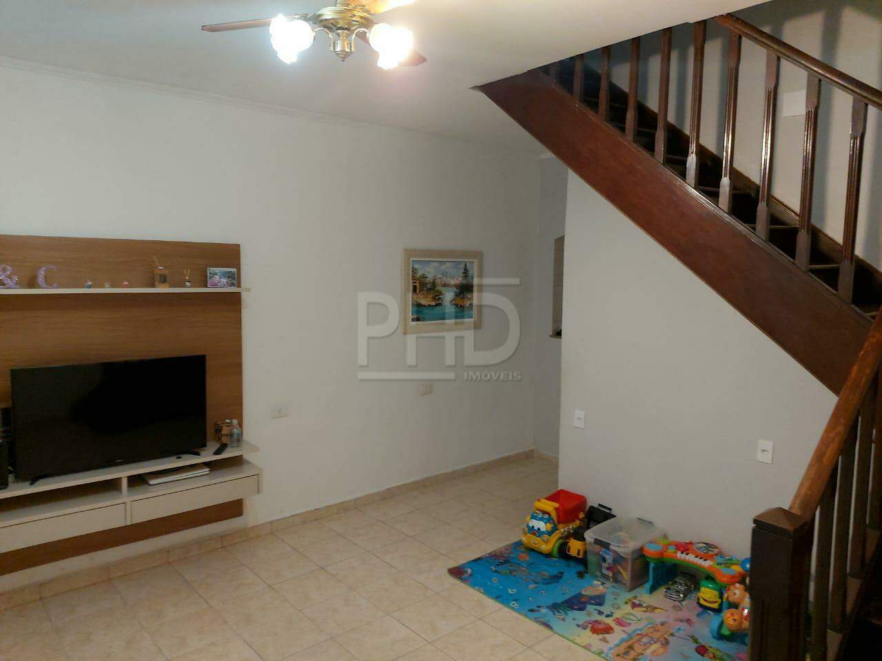 Sobrado à venda com 2 quartos, 145m² - Foto 1