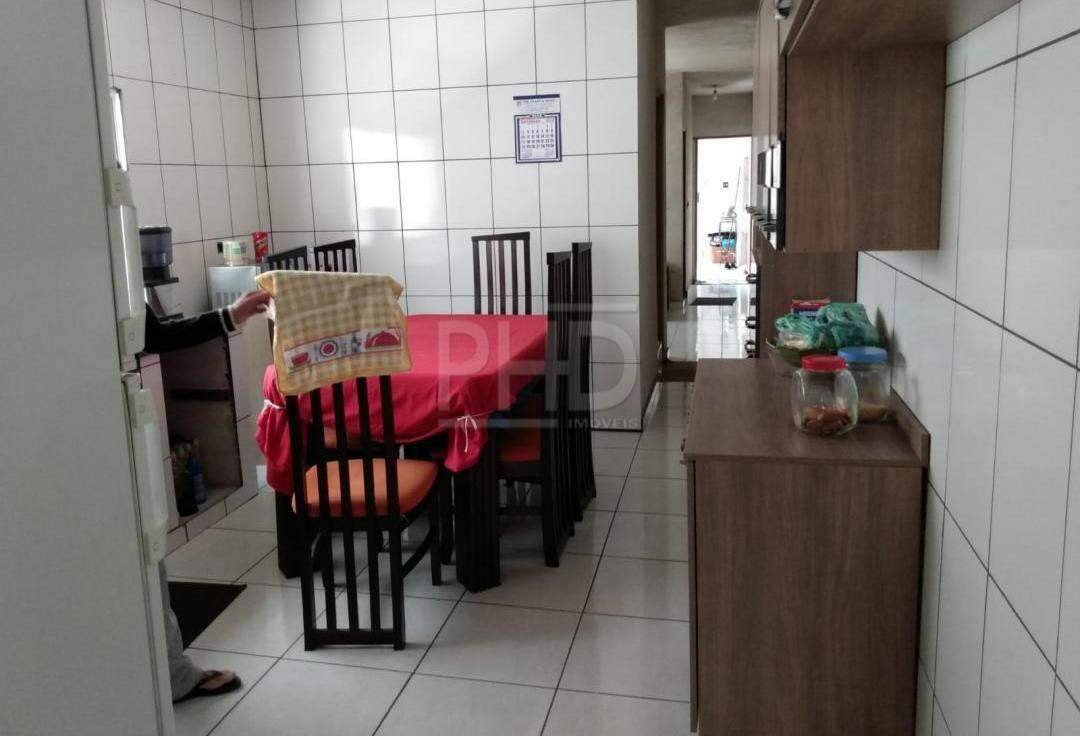 Sobrado à venda com 5 quartos, 250m² - Foto 4