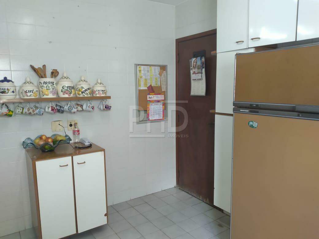 Apartamento à venda com 3 quartos, 148m² - Foto 5